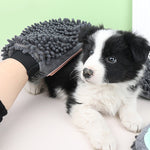 Absorbent microfiber pet drying grooming glove