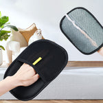 Pet grooming mitt for dog and cat bath-time grooming